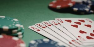 Tải game đánh bài đổi thưởng cùng cẩm nang tranh tài bất bại